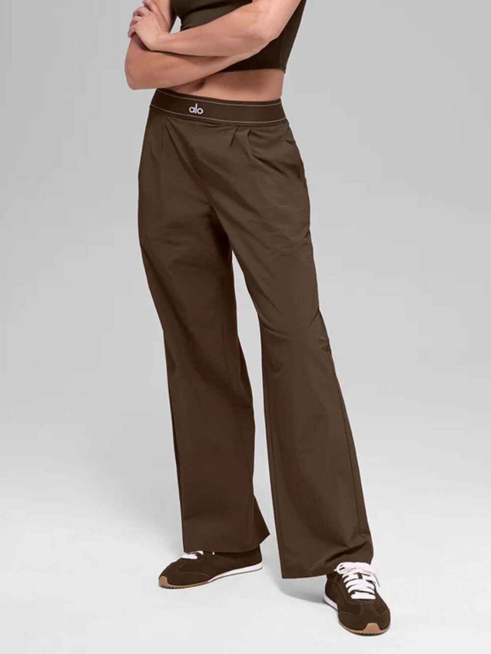 Brand New Espresso 🌺ALO Yoga 🌺 Women's Vintage-Style Suit Pants (Regular)